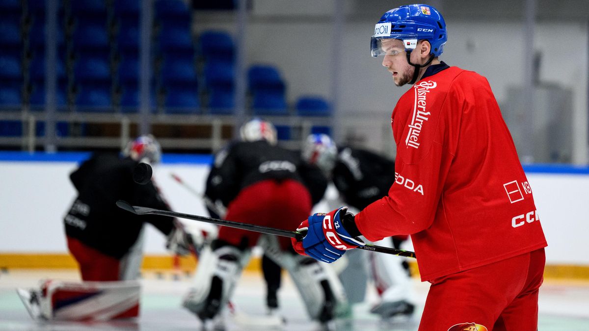 Kondelík se vyžívá v oslabení a svou hokejku považuje za zbraň